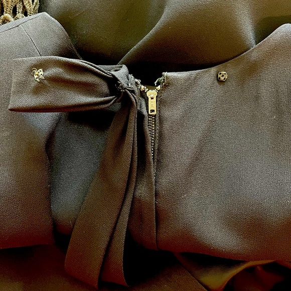 Vintage 1960’s Black Crepe W/ Crocheted Sleeves Cocktail Dress Size Small - Picture 9 of 17